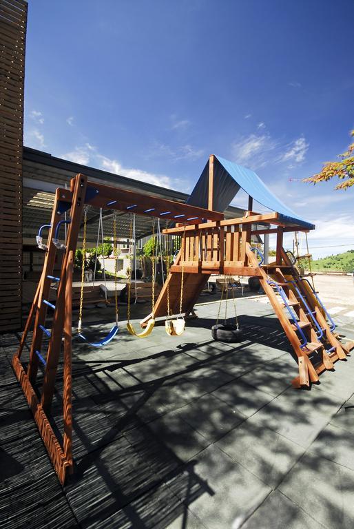 Winlu Vacation Farm Vila Renai Exterior foto